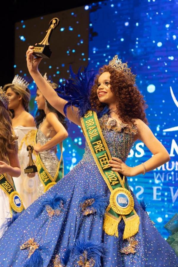 A piauiense Let&iacute;cia Costa de Freitas , 12 anos, ganha Miss Brasil Pr&eacute;-Teen Mundial 2024.(Imagem:arquivo pessoal)