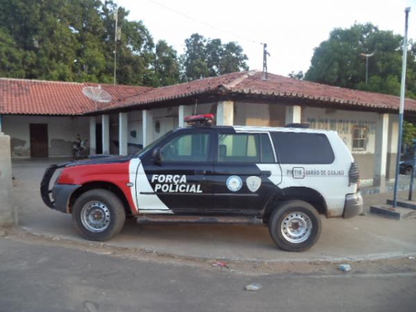Assaltantes roubam banhistas em Barão de Grajaú