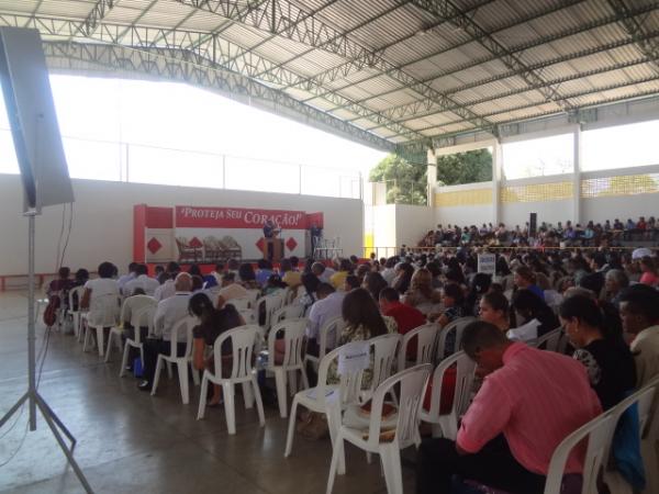 Realizado 1º dia do Congresso das Testemunhas de Jeová em Floriano