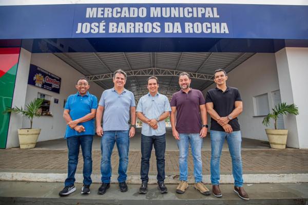 Ciro entrega creche, reforma em UBS, centro administrativo e mercado em Uruçuí(Imagem:Ascom)