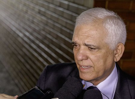 Wellington e Themístocles tratam de aprovação de novos empréstimos