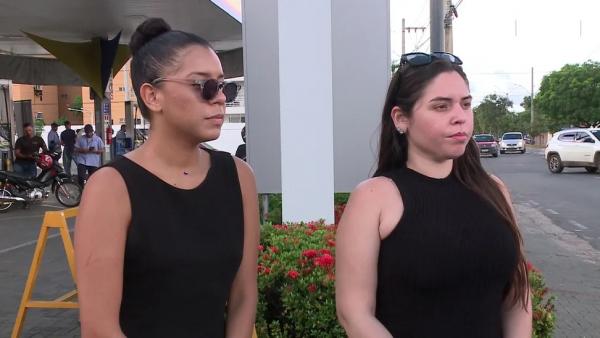 Maria Eduarda e Isabela Arruda, amigas e v&iacute;timas das agress&otilde;es. Isabela &eacute; ex-namorada do suspeito. (Imagem:Reprodu&ccedil;&atilde;o/TV Clube)