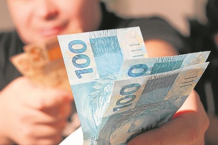 88% dos que planejam aposentadoria reduzem gastos do cotidiano