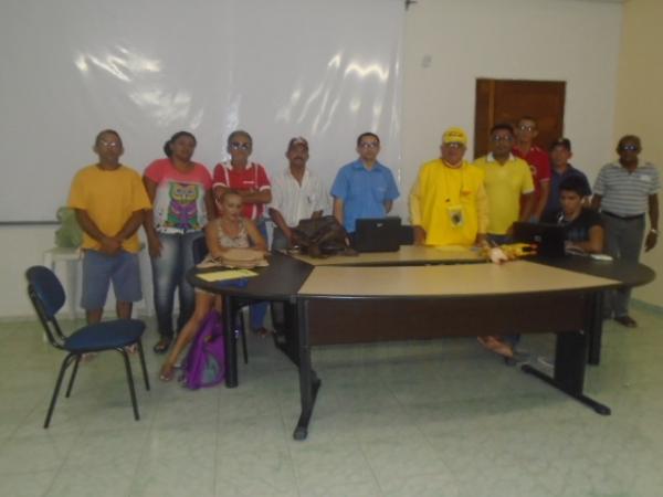 Em &uacute;ltima reuni&atilde;o do ano, Projeto Amarelinho define metas para 2017.(Imagem:FlorianoNews)