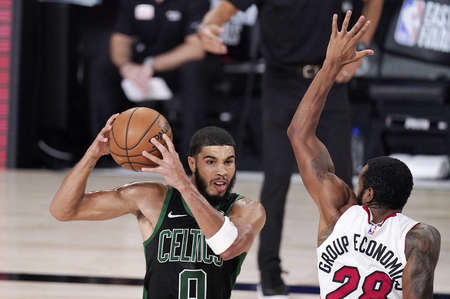 Celtics vencem Heat e forçam jogo 6 na final do Leste na NBA