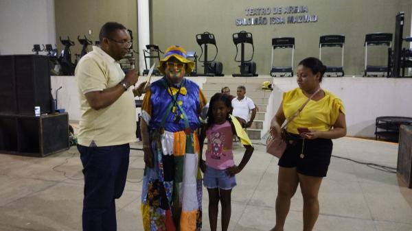 2&ordm; lugar: Mayra Beatriz Gon&ccedil;alves, da Escola Municipal Frutuoso Pach&ecirc;co.(Imagem:FlorianoNews)