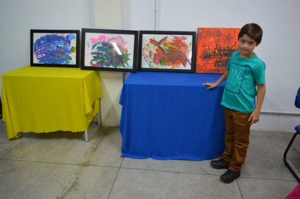 Quadros de Jo&atilde;o Elyo que estiveram na exposi&ccedil;&atilde;o na sede do Seid, Centro de Teresina.(Imagem:Divulga&ccedil;&atilde;o / Seid)
