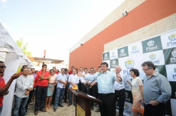 Inaugura&ccedil;&atilde;o de Reforma e Amplia&ccedil;&atilde;o da Pra&ccedil;a Central ?Manoel Cipriano?.(Imagem:Marcelo Cardoso)