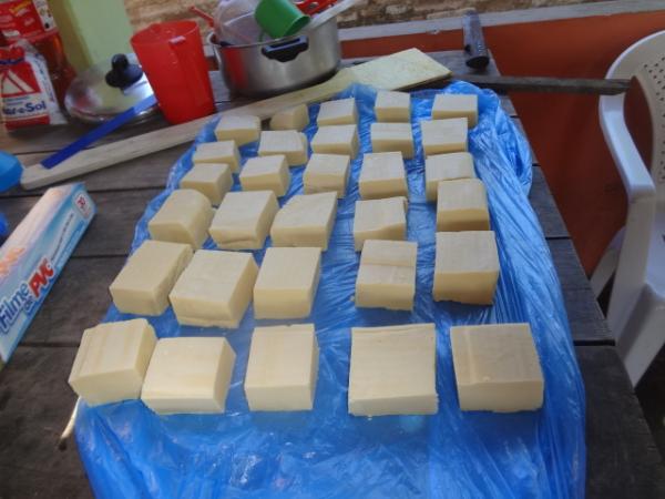 Associa&ccedil;&atilde;o de Moradores realiza curso de produtos de limpeza.(Imagem:FlorianoNews)