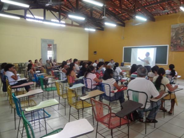 Encontro de Forma&ccedil;&atilde;o da Pastoral do D&iacute;zimo.(Imagem:FlorianoNews)