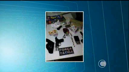 Grupo faz festa para comemorar chegada de droga e nove são presos