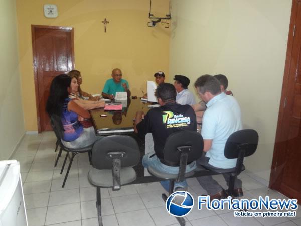 Reunião discute a realização de seminário de Segurança Pública em Floriano.(Imagem:FlorianoNews)