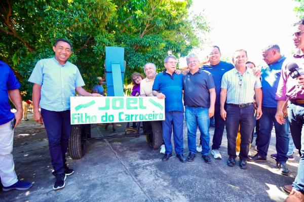 Joel Rodrigues cumpre maratona por diversas cidades em poucos dias e ouve a população(Imagem:Ascom)
