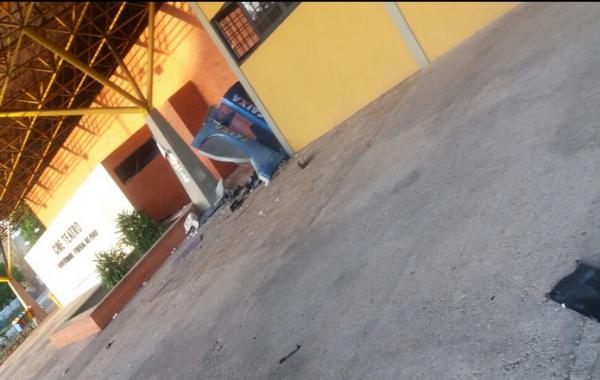 Bando explode caixa eletrônico na Ufpi e rouba carro na fuga.(Imagem:Divulgação)