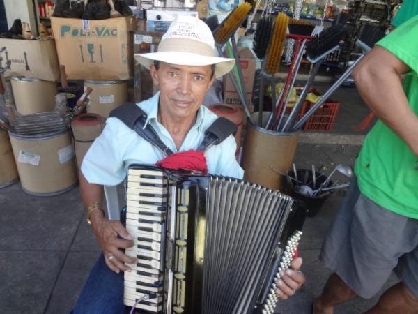 Sanfoneiros animaram o Mercado P&uacute;blico Central de Floriano.(Imagem:FlorianoNews)
