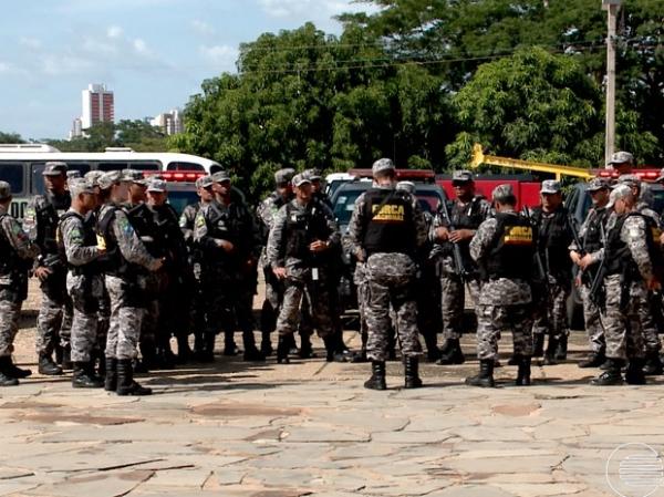 Homens da For&ccedil;a Nacional em Teresina.(Imagem:Reprodu&ccedil;&atilde;o/TV Clube)