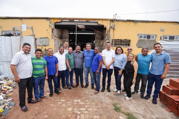 Em visita a Altos, Ciro Nogueira visita obra do Mercado Público, fruto de seu mandato.(Imagem:Ascom)