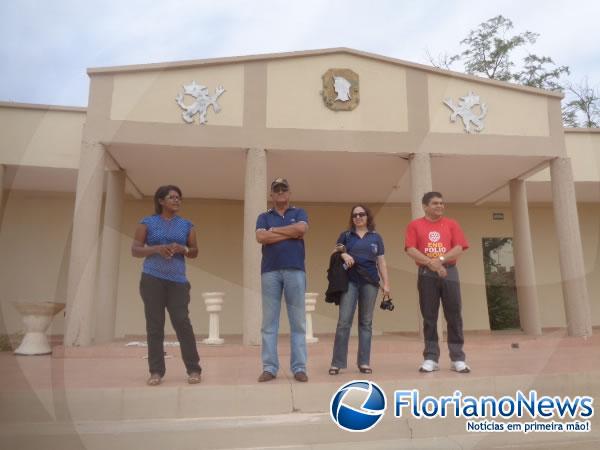 Visita ao Teatro Cidade Cenogr&aacute;fica(Imagem:FlorianoNews)