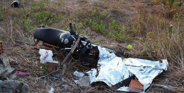 Mulher morre após grave acidente de moto na PI-116 no litoral do Piauí