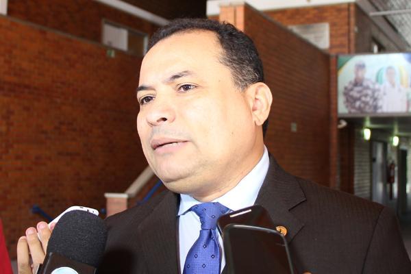 Evaldo Gomes critica rejeição ao projeto de climatização dos ônibus
