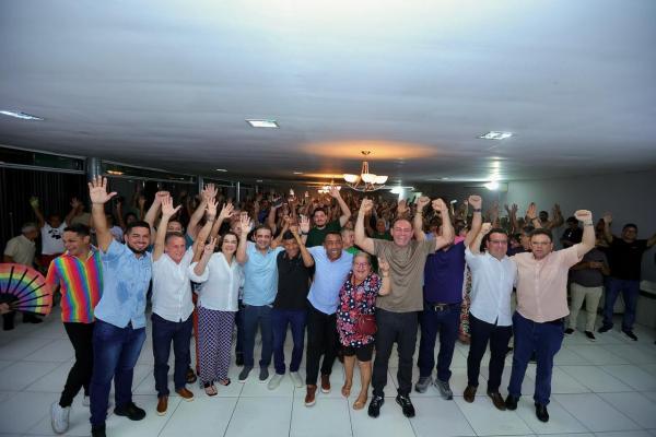 ?O povo não aceita mais 25 anos do mesmo grupo político?, diz Joel em reunião na zona Sul de Teresina.(Imagem:Ascom)