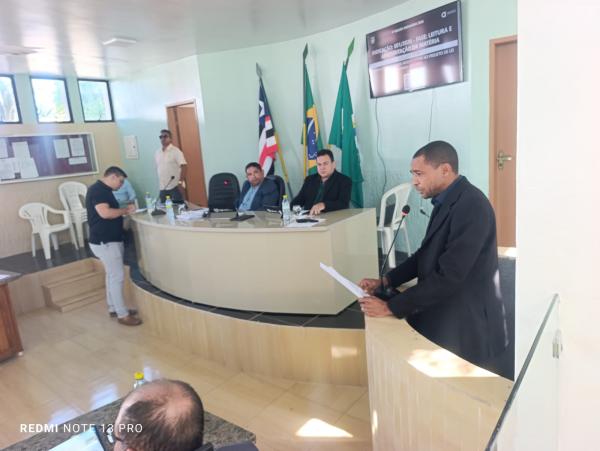  C&acirc;mara Municipal de Bar&atilde;o de Graja&uacute; realiza sess&atilde;o extraordin&aacute;ria e aprova emendas &agrave; LDO(Imagem:FlorianoNews)