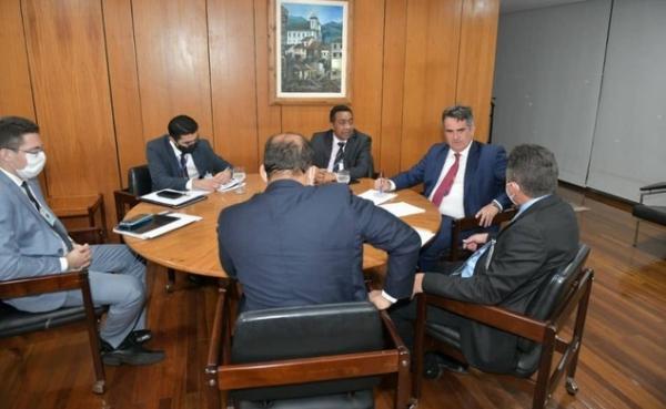 Prefeito de Floriano participa de reuni&otilde;es em Bras&iacute;lia com o FNDE e com o ministro Ciro Nogueira(Imagem:Secom)
