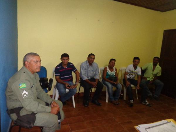 Horário de saída de veículos da zona rural foi tema de encontro em Floriano.(Imagem:FlorianoNews)