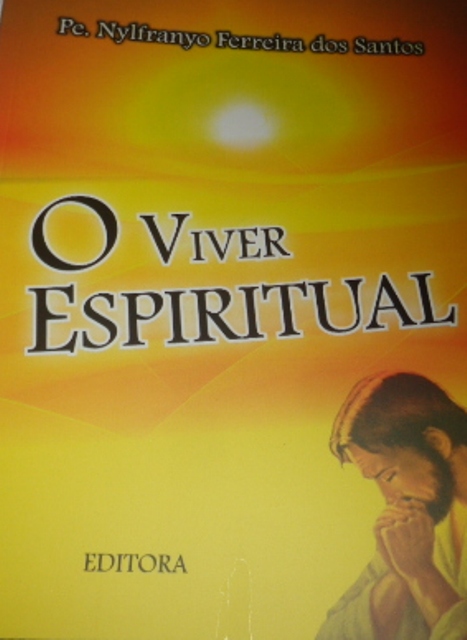 Padre Nylfranyo lança livro sobre vivência espiritual