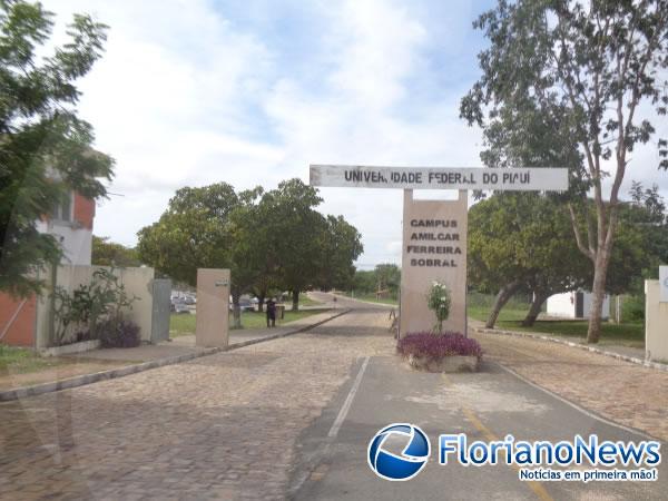 Col&eacute;gio Agr&iacute;cola de Floriano(Imagem:FlorianoNews)