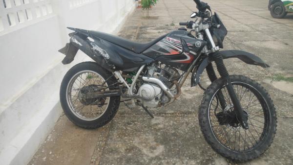 Pol&iacute;cia Militar recupera moto e prende suspeito de cometer furto.(Imagem:FlorianoNews)