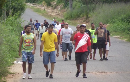 Grupo de homens faz caminhada ao Santuário de Nossa Senhora da Guia