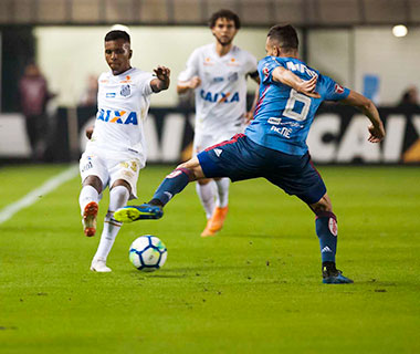 Santos reage com show de Rodrygo e empata com o Flamengo
