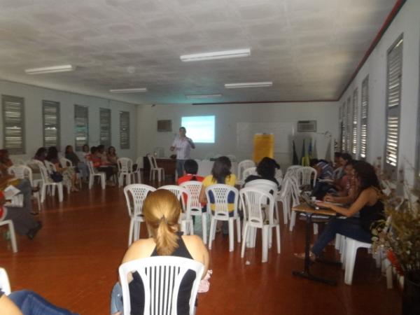 Realizado em Floriano treinamento do PDE.(Imagem:FlorianoNews)