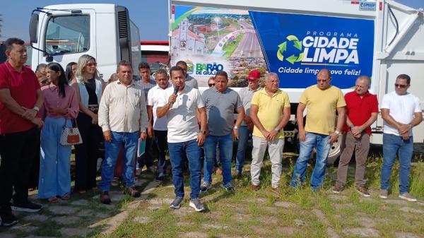 Prefeito Gleydson Resende e vice Antônio Carlos lançam programa