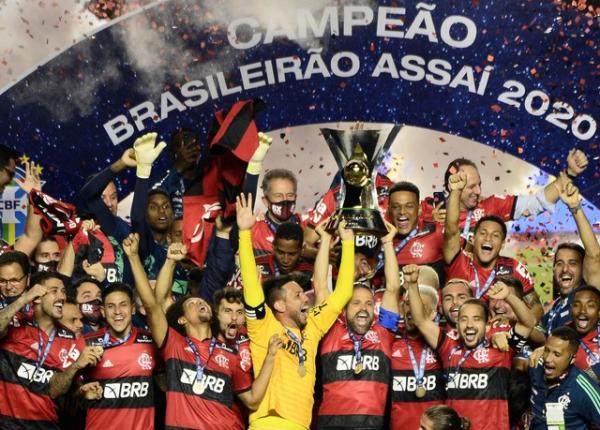 Flamengo comemora vit&oacute;ria no Brasileir&atilde;o.(Imagem: Marcos Ribolli)