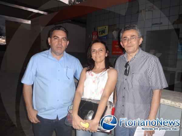 George Everson (Secret&aacute;rio de Infraestrutura), Socorro (Arquiteta) e C&eacute;zar Pedrosa (Secret&aacute;rio de Governo)(Imagem:FlorianoNews)