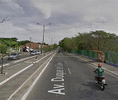 Motorista é baleado e PM e namorada são atropelados na zona Norte
