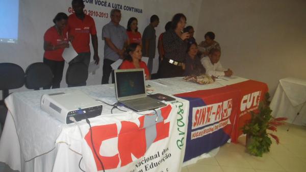Sindicato dos trabalhadores em educa&ccedil;&atilde;o b&aacute;sica realiza semin&aacute;rio de forma&ccedil;&atilde;o.(Imagem:FlorianoNews)