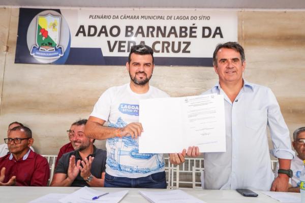  Post de Ciro Nogueira relembra investimentos na &aacute;rea da sa&uacute;de, educa&ccedil;&atilde;o e infraestrutura(Imagem:Ascom)