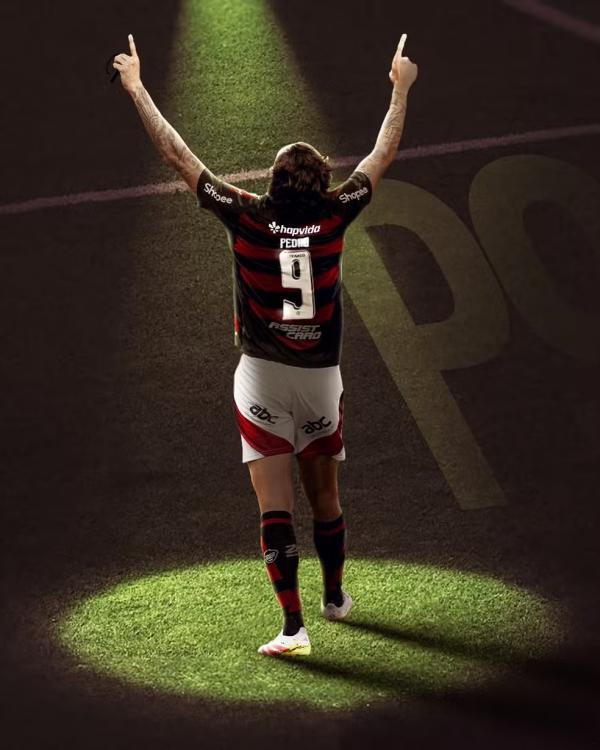 Pedro est&aacute; de volta aos holofotes no Flamengo.(Imagem:Divulga&ccedil;&atilde;o / Flamengo)