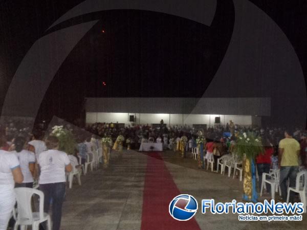 Feriado de Nossa Senhora das Gra&ccedil;as teve prociss&atilde;o e missa em Floriano. (Imagem:FlorianoNews)