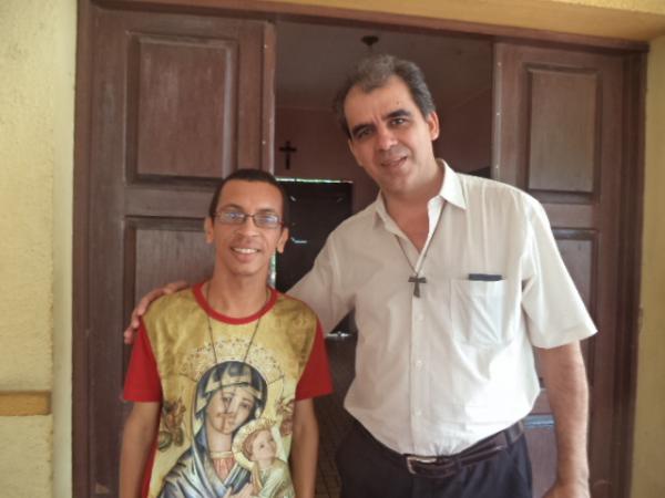 Frei Erivelton Pereira de Passos e Frei Bernardo Brand&atilde;o.(Imagem:FlorianoNews)