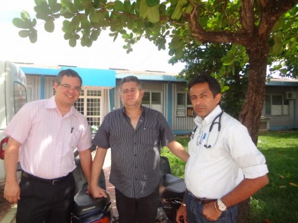 Hospital Tib&eacute;rio Nunes recebe nova ambul&acirc;ncia.(Imagem:FlorianoNews)