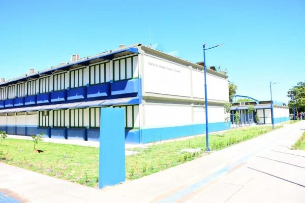 Vereadores de Floriano acompanha entrega de moderniza&ccedil;&atilde;o da escola Raimundinha Carvalho.(Imagem:CMF)