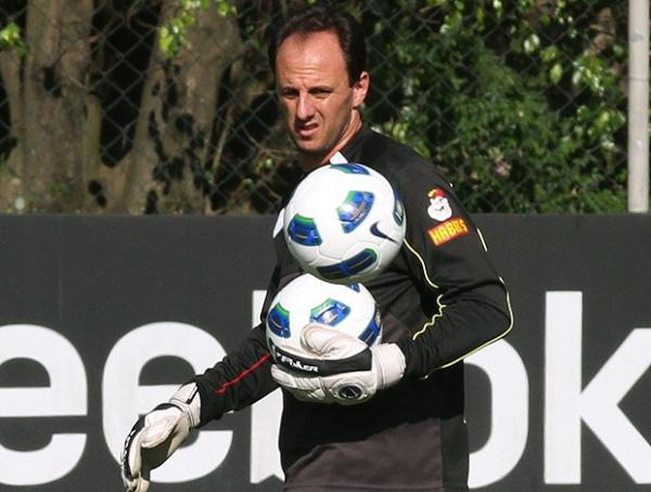 Rog&eacute;rio Ceni chega ao seu 23&deg; torneio sul-americano nesta quarta.(Imagem: Luiz Pires / VIPCOMM)