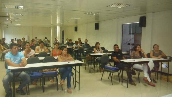 Vigilância Sanitária realiza curso de capacitação em Inspeção de Serviços e Produtos em Floriano.(Imagem:FlorianoNews)