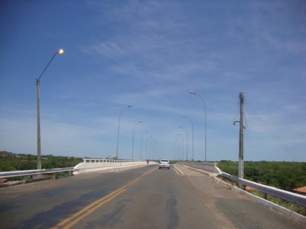 Ponte sobre o Rio Parnaiba(Imagem:reda&ccedil;&atilde;o)