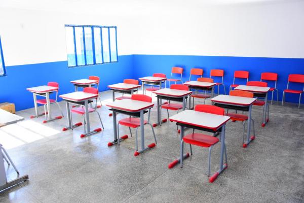Vereadores de Floriano acompanham ações da Secretaria de Educação(Imagem:CMF)