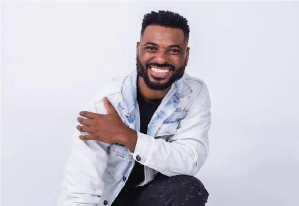 Julio Sereno apresenta o primeiro single da discografia solo seis meses após sair de grupo de pagode